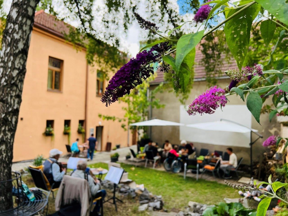 Piknik proti samotě se vydařil